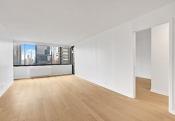 3rd image of 124 W 60th St APT 33N