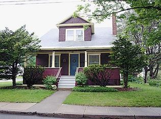 8 Lincoln St, Springfield, VT 05156