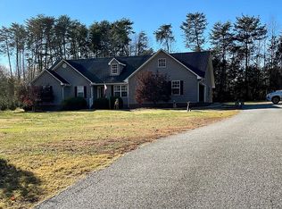 1085 Hoopers Creek Rd, Tryon, NC 28782