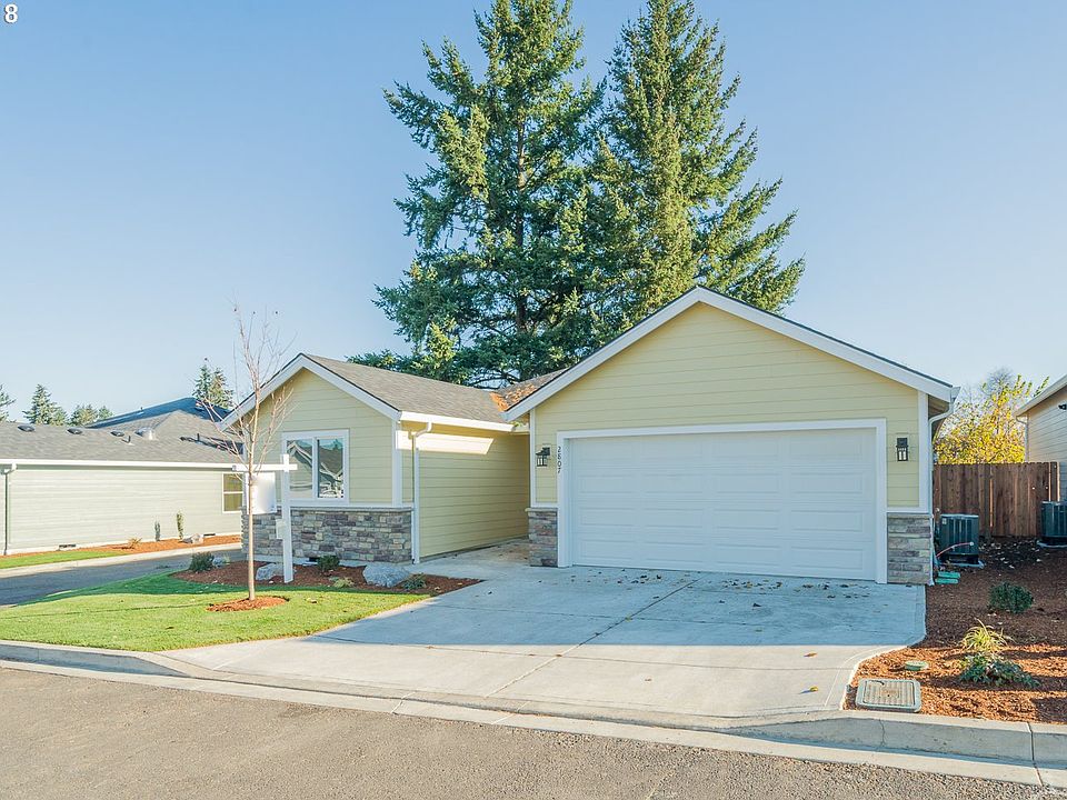 1st image of 2807 NE 121st Ct