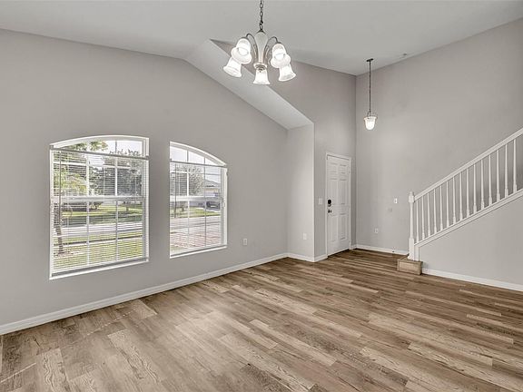 4th image of 4528 Mackenzie Way