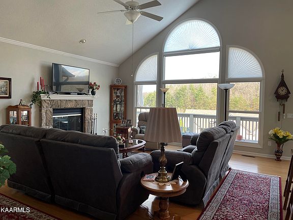 3rd image of 153 Lafayette Ter APT 23