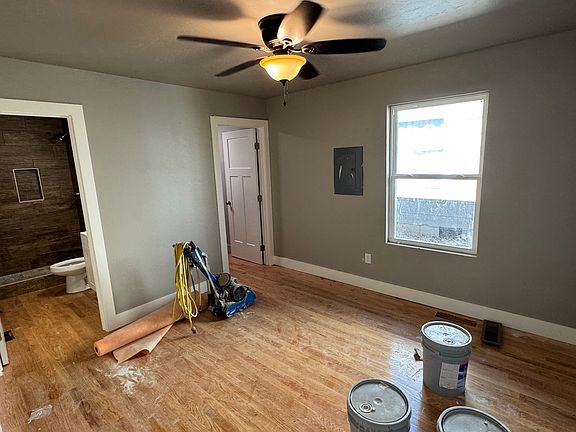 4th image of 115 S McFarland St