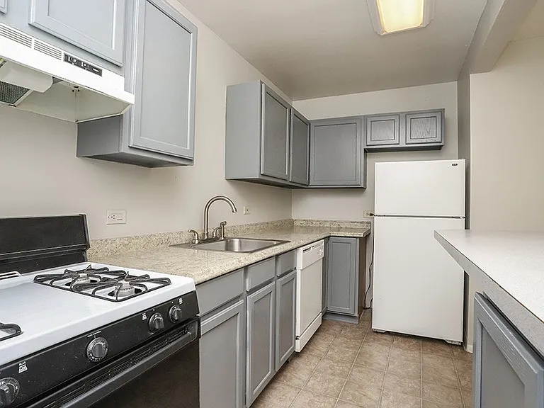 1200 Colorado — Photo 11