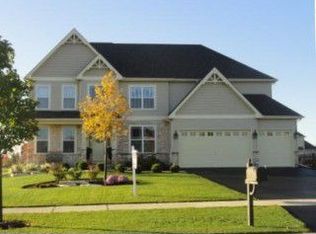 2412 Imgrund Rd, North Aurora, IL 60542