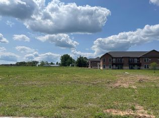 1900 Southland Ln, New London, WI 54961