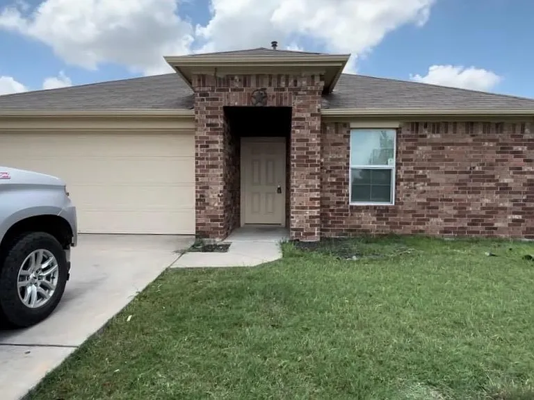 137 Rafe Ct — Photo 2