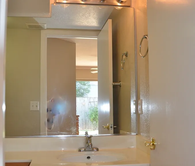 845 Shelborne Dr — Photo 13