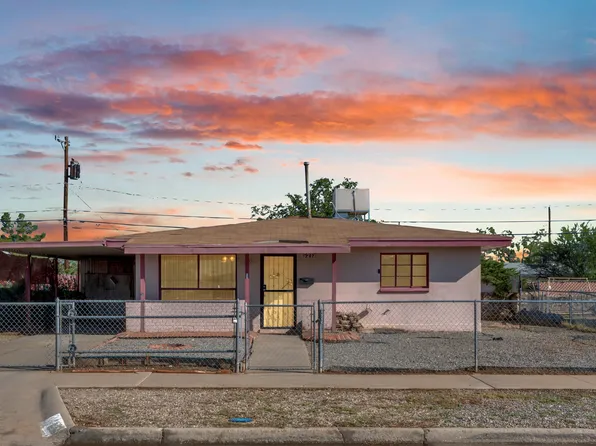 5213 Sun Valley Dr, El Paso, TX 79924