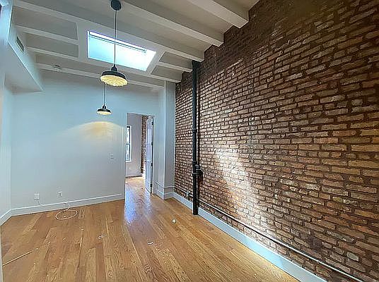 1st image of 11 Humboldt St #3A