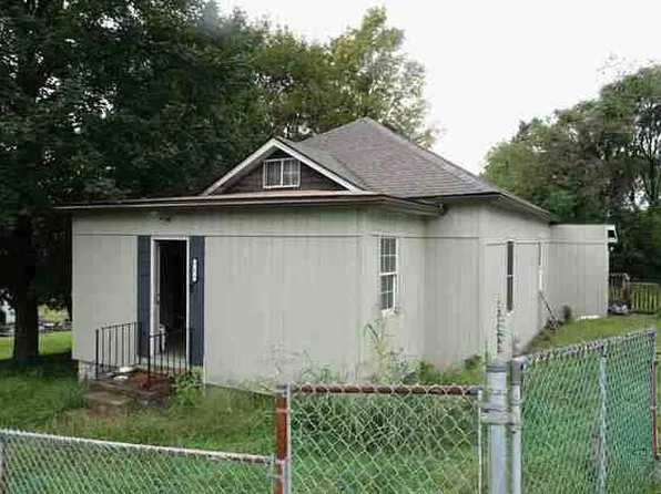 131 American Dr, Clarksburg, WV 26301