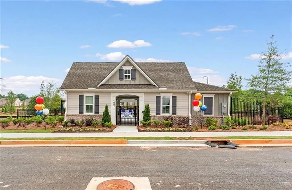3 bed, 2.5 bath, 1804 sqft, $2,800 — Photo 3