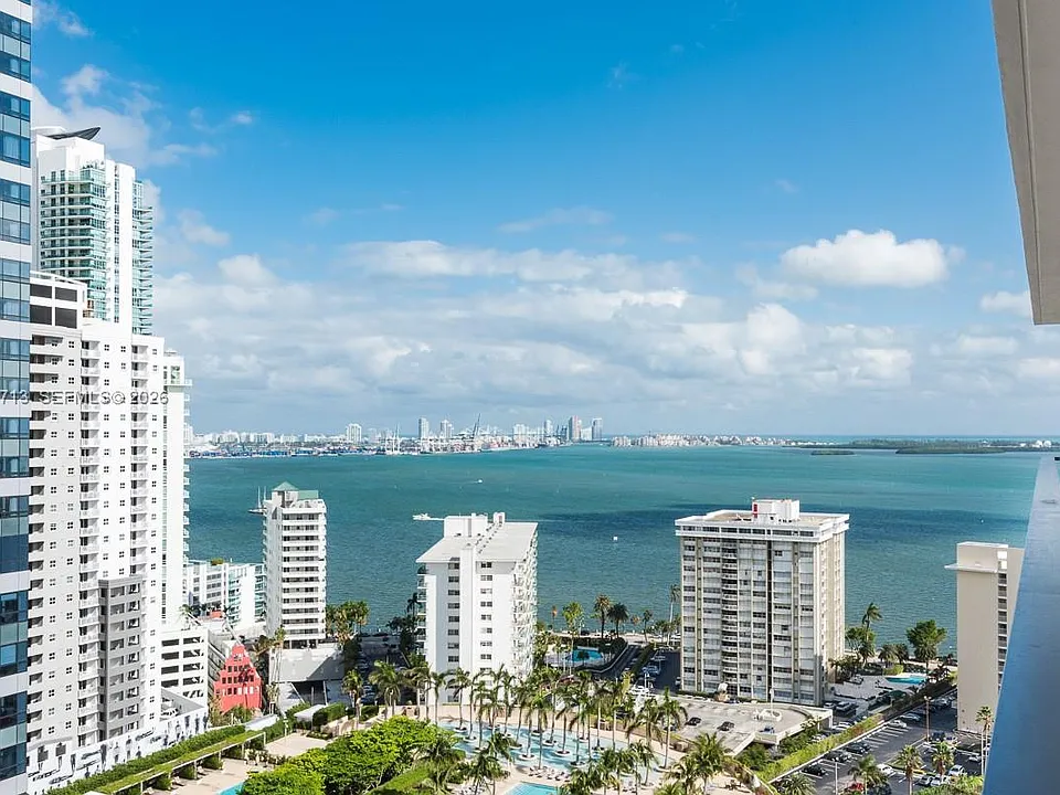 1451 Brickell Ave #2206