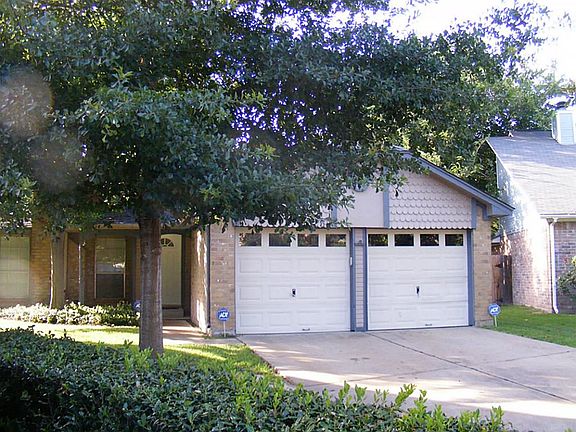 Welcome to your lovely home that sits on almost 10,000 square feet of land in Westlake Village.