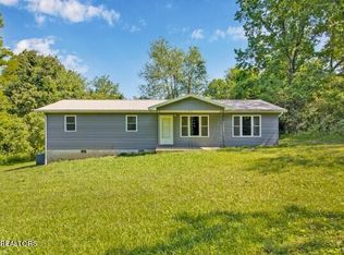 818 Popular Cove Rd, Jamestown, TN 38556