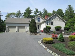 21 Cedar Hill Dr, Acushnet, MA 02743