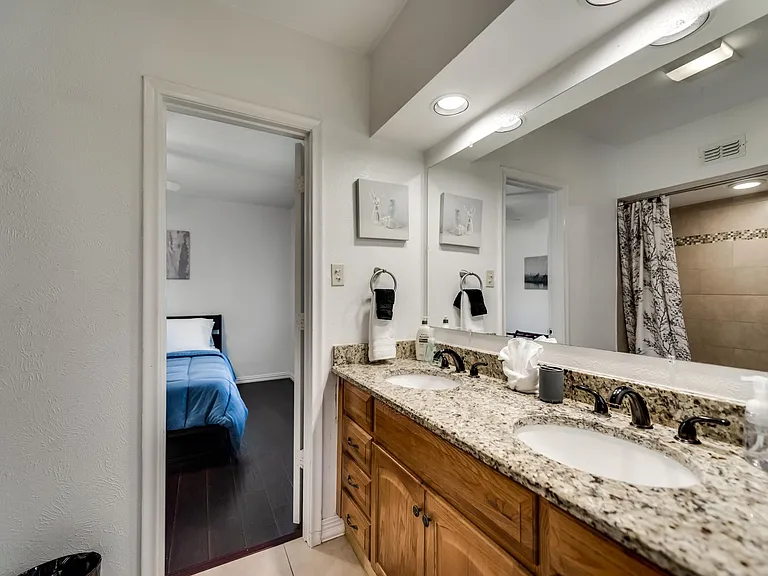 16095 Longvista Dr — Photo 20