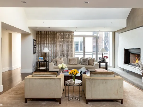 24 East 21st Street image 3 of 21