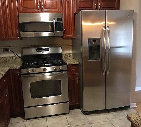 4th image of 1440 Vista Walk APT D