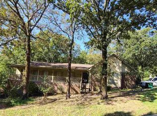 35 Dove Creek Cir, N Little Rock, AR 72116