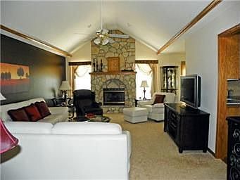 4th image of 4254 Clayton Ct