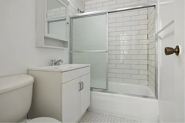 Rented by Douglas Elliman | media 7