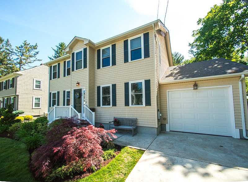1st image of 28 Gertrude Ave