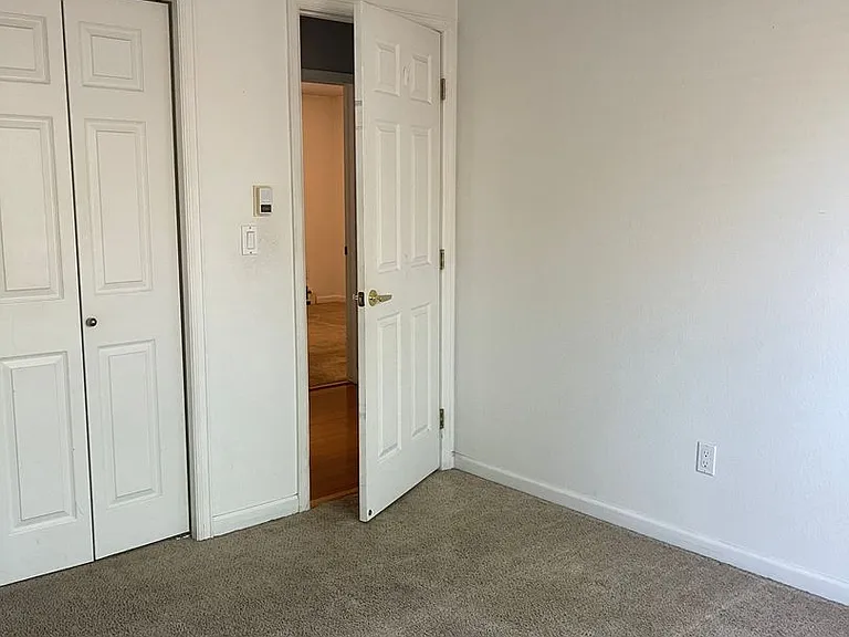 827 Beech Ave — Photo 15
