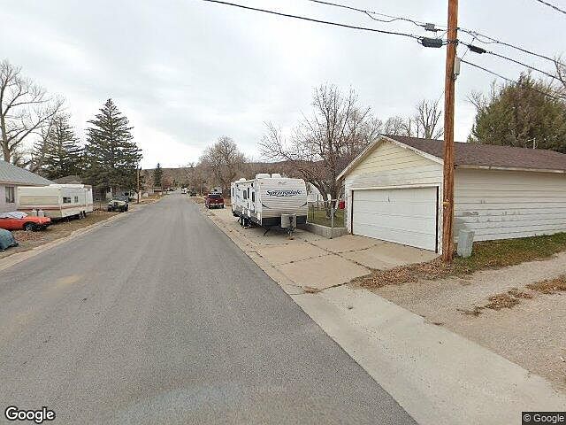 Exterior Neighborhood (street photo)