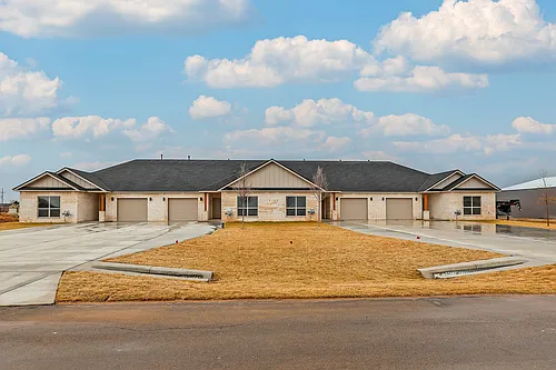 19100 Mid Country Blvd #C Photo 1 19100 Mid Country Blvd #C Photo 1