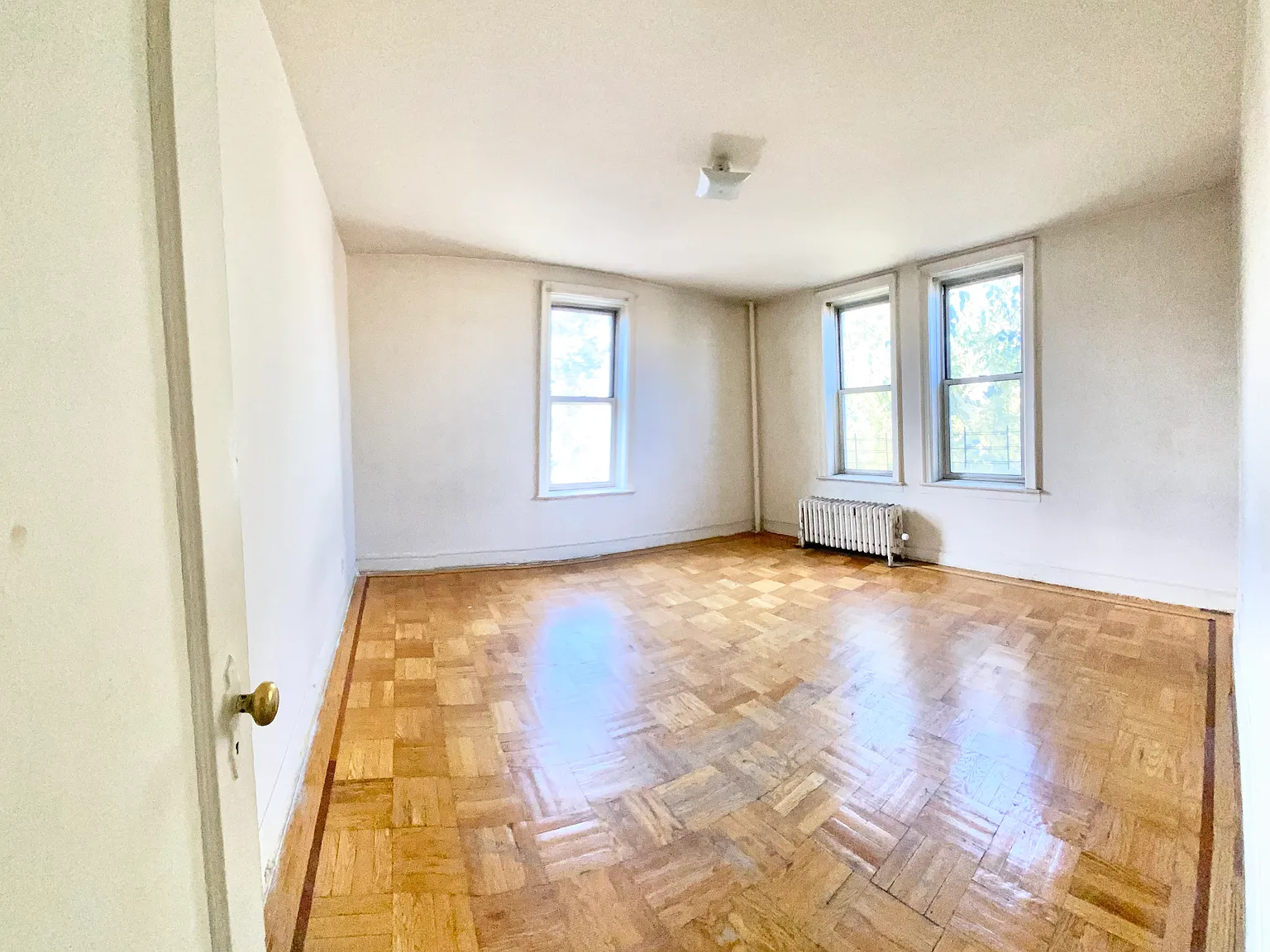 848 45th Street — Photo 3