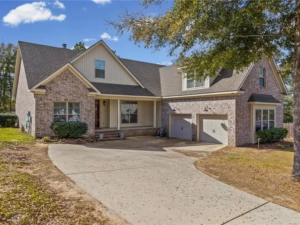3643 Willow Walk Dr, Saraland, AL 36571