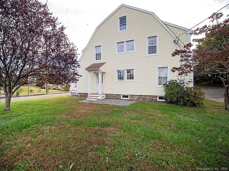 1 Cocheco Ave #1 — Photo 3