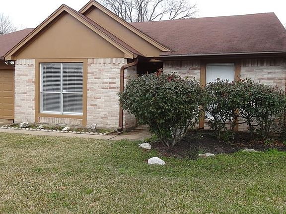 2nd image of 18002 Forest Cedars Dr