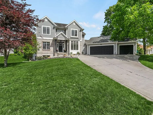 54219 Stonebridge Dr, Elkhart, IN 46514