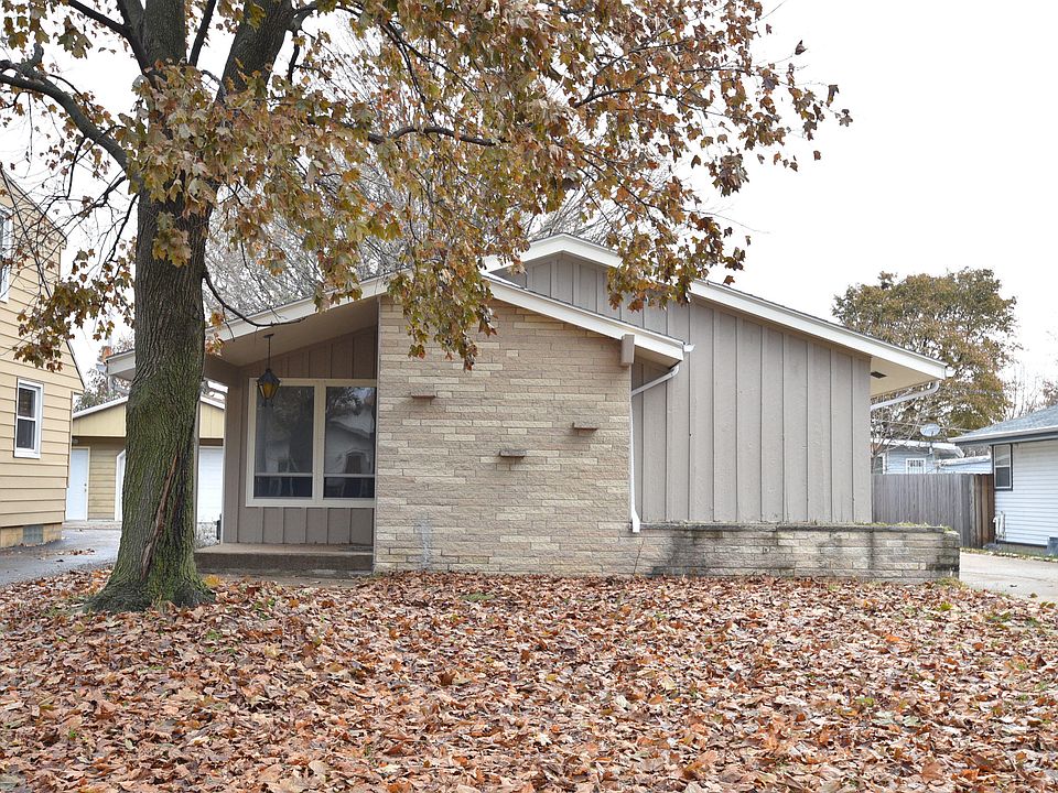 1st image of 3826 W Helena Ave