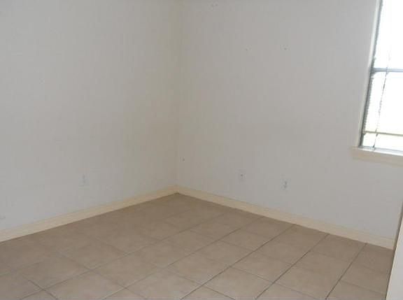 5th image of 2513 Bess Ct