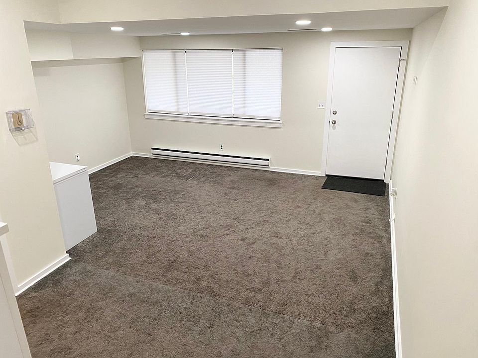 2nd image of 100 Hope St APT 12