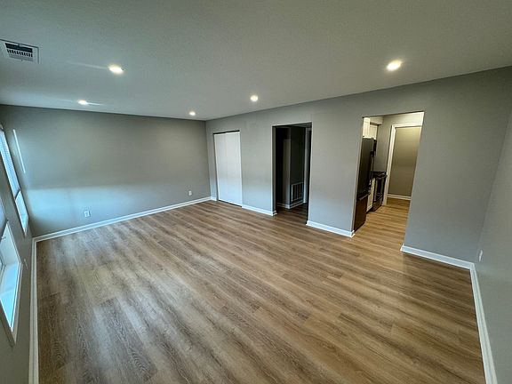 5th image of 501 W High St #7