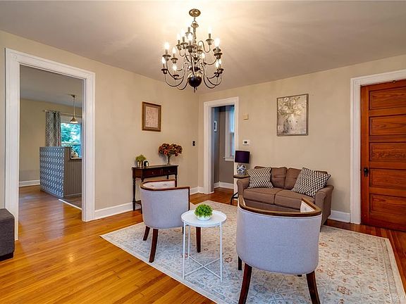 4th image of 70 McClure St
