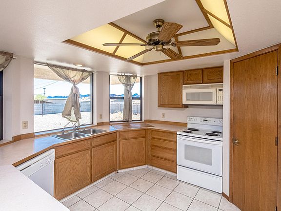 2nd image of 3640 Squaw Dr