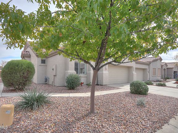 3rd image of 1418 N Desert Willow St