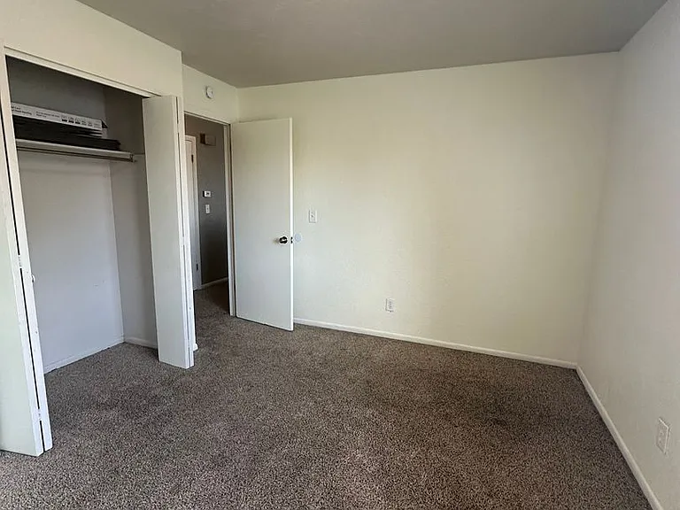 306 Lincoln Ave — Photo 8