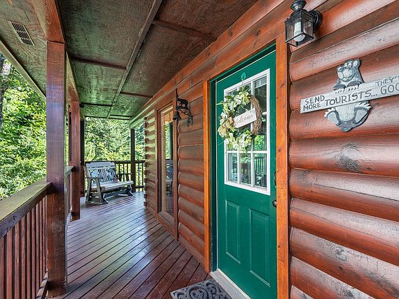 2nd image of 1536 Bears Den Way