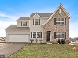 105 Spring Meadows Rd, Manchester, PA 17345