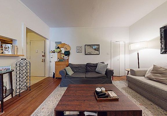 2nd image of 246 W 73rd St APT 4B