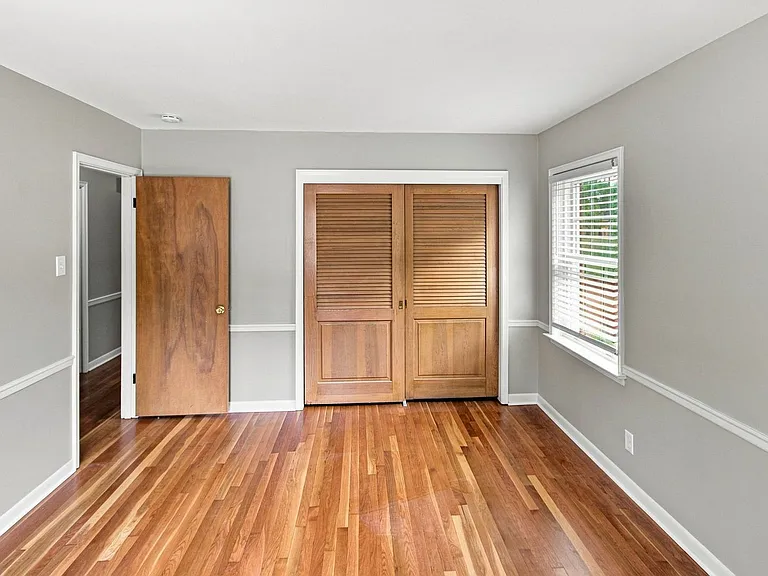 12305 Conway Rd — Photo 19