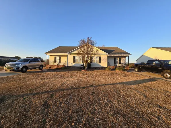 5025 Deveron St, Greenville, NC 27834