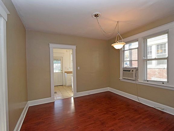 5th image of 3999 Ballard Ave