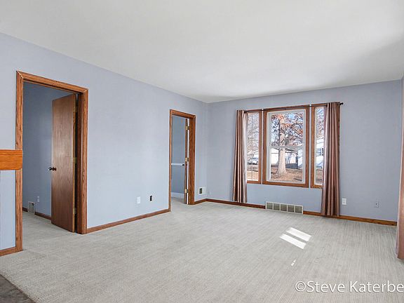 5th image of 2641 Forest Grove Ave SW
